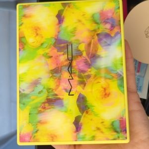 Mac botanic panic eyeshadow palette